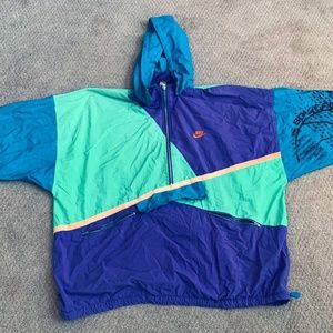 80'S-90'S RETRO NIKE WINDBREAKER